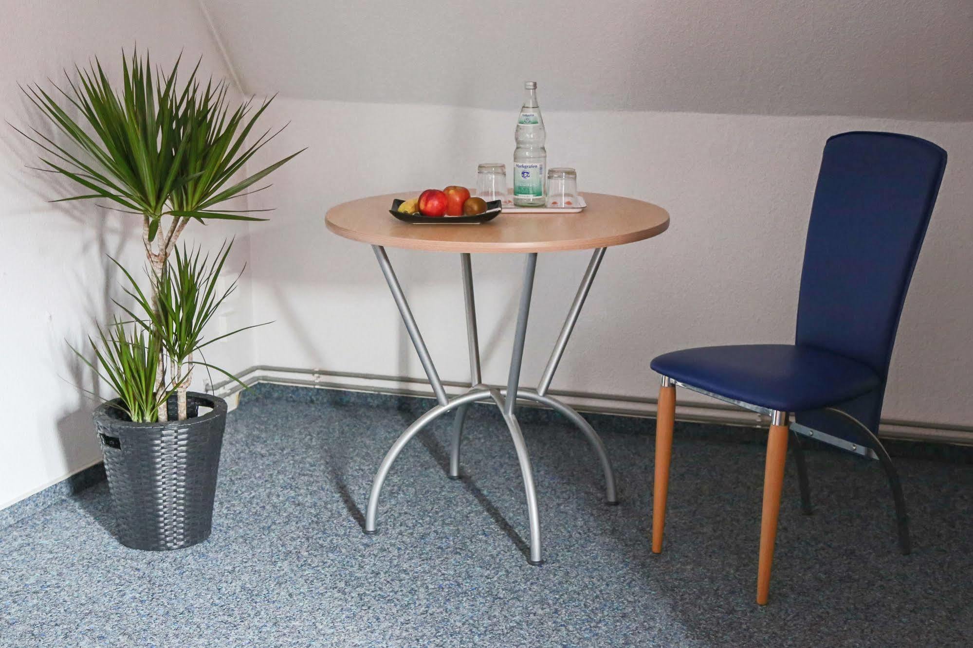 Hotel Haus Landgraf Walldorf  Ngoại thất bức ảnh